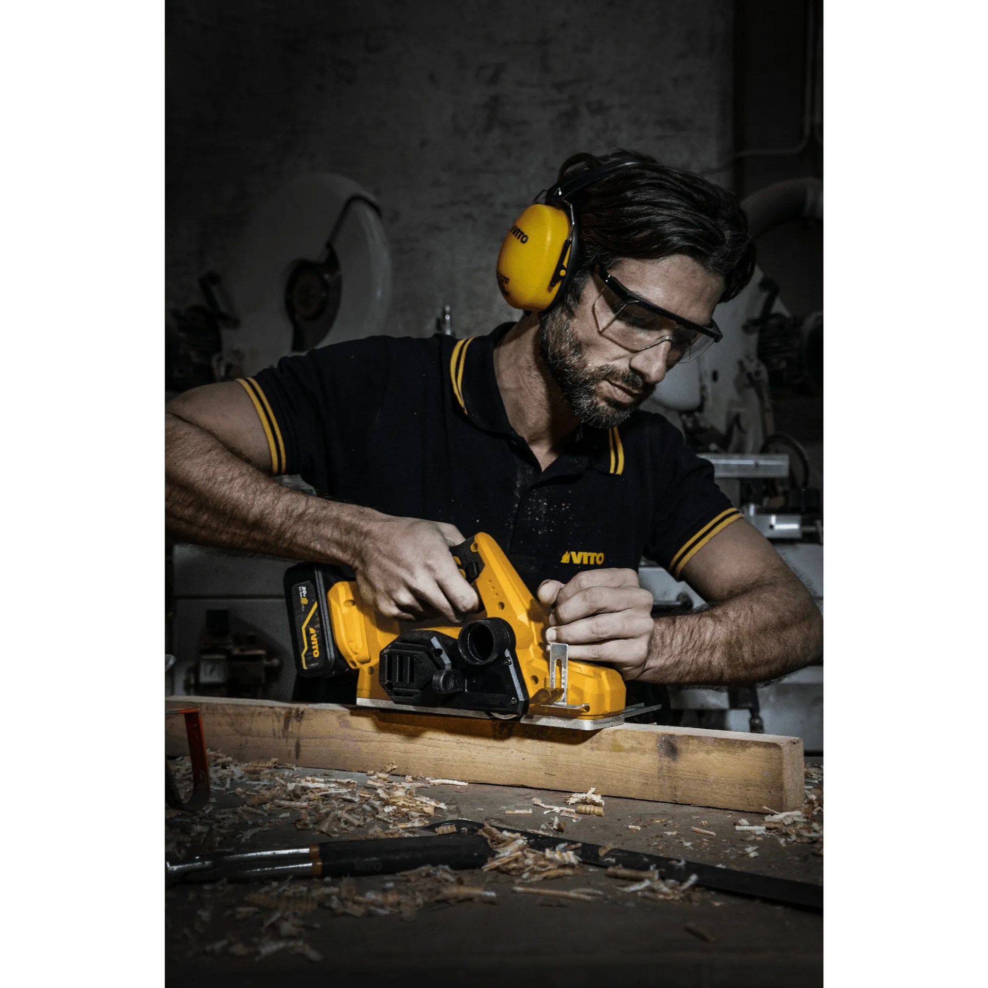 CEPILLO ELÉCTRICO PARA MADERA 82MM - 20V - 5