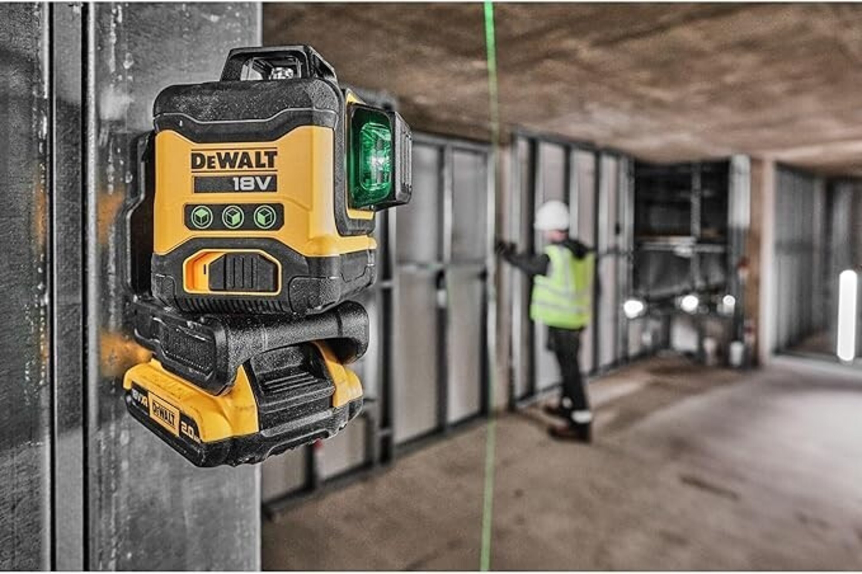 Nivel láser autonivelante verde de 3 líneas 360° con batería 18V Li-Ion 2Ah - 2